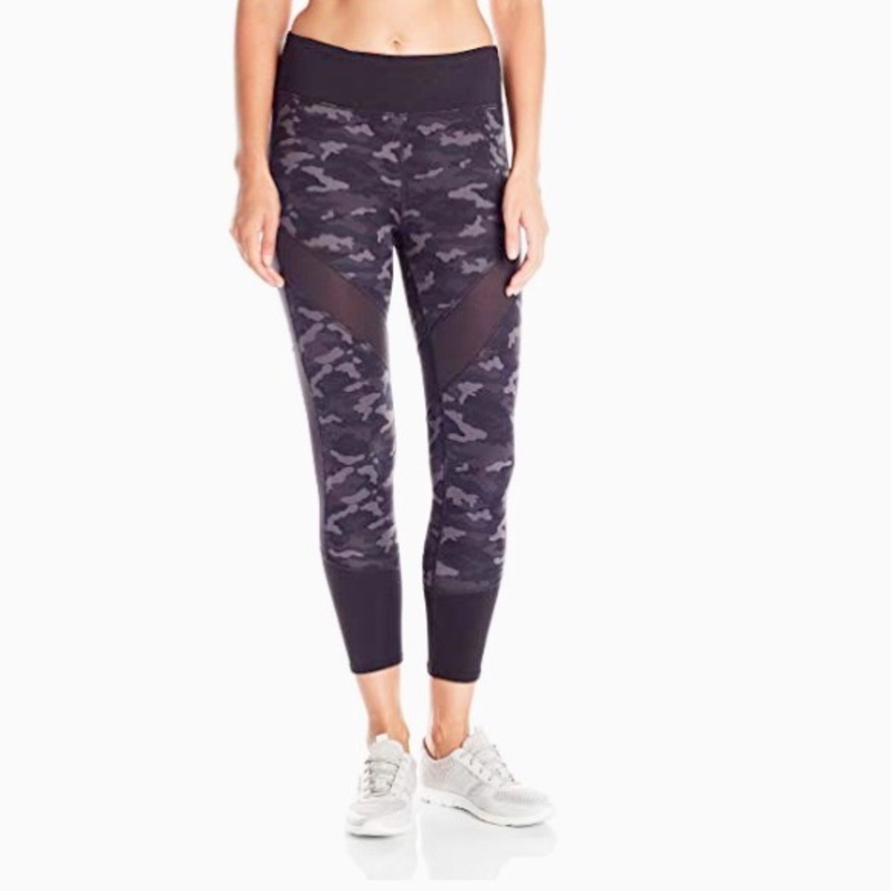 Threads 4 Thought Black Camo Bellatrix Leggings XS
